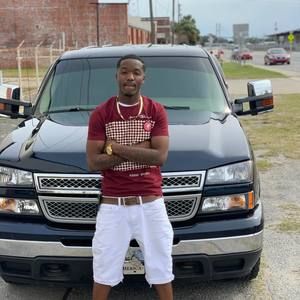 Meet your Posher, Dorian